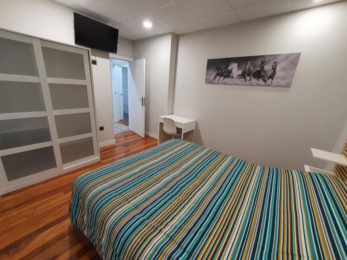 Cv33 Ostatua Hotel Bilbao Kültér fotó