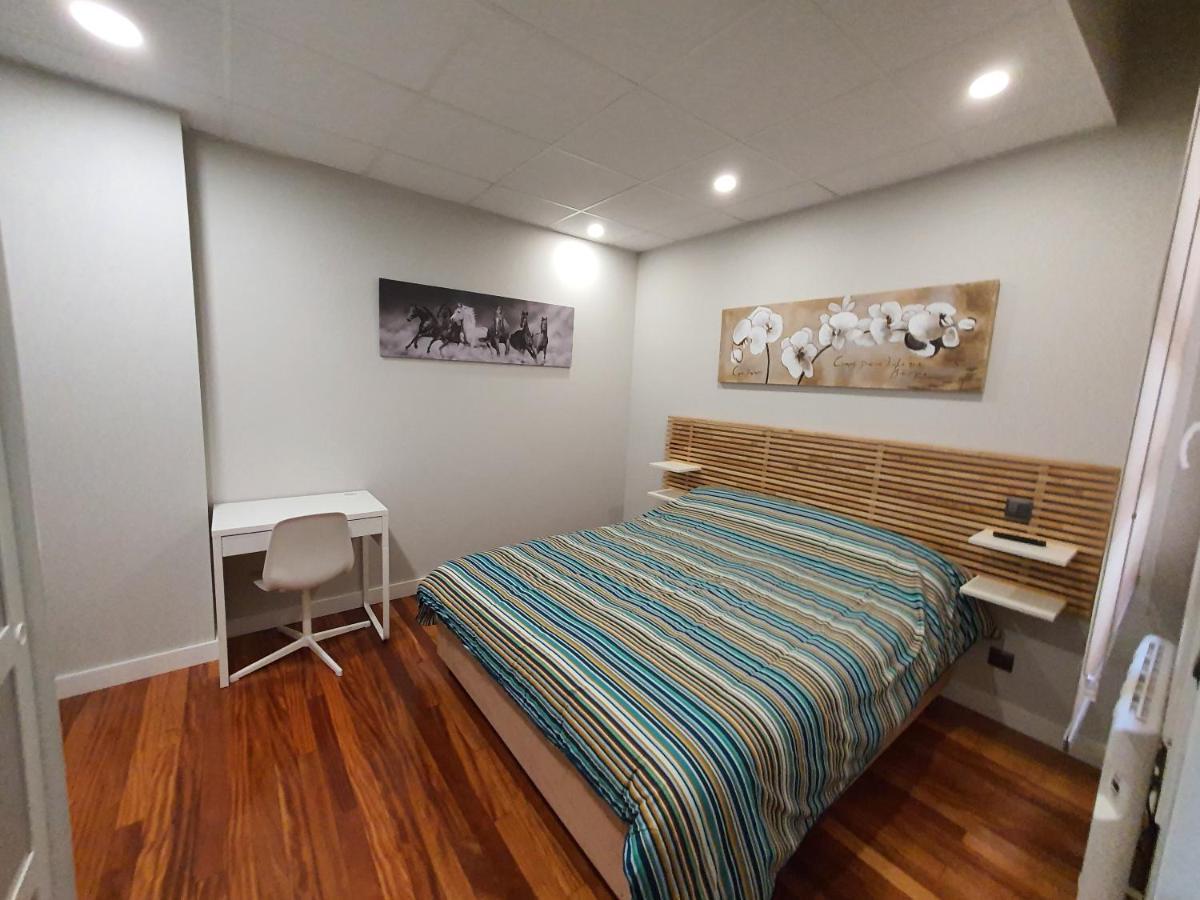Cv33 Ostatua Hotel Bilbao Kültér fotó