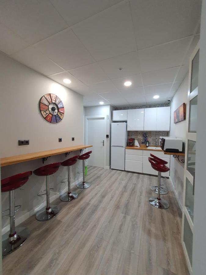 Cv33 Ostatua Hotel Bilbao Kültér fotó