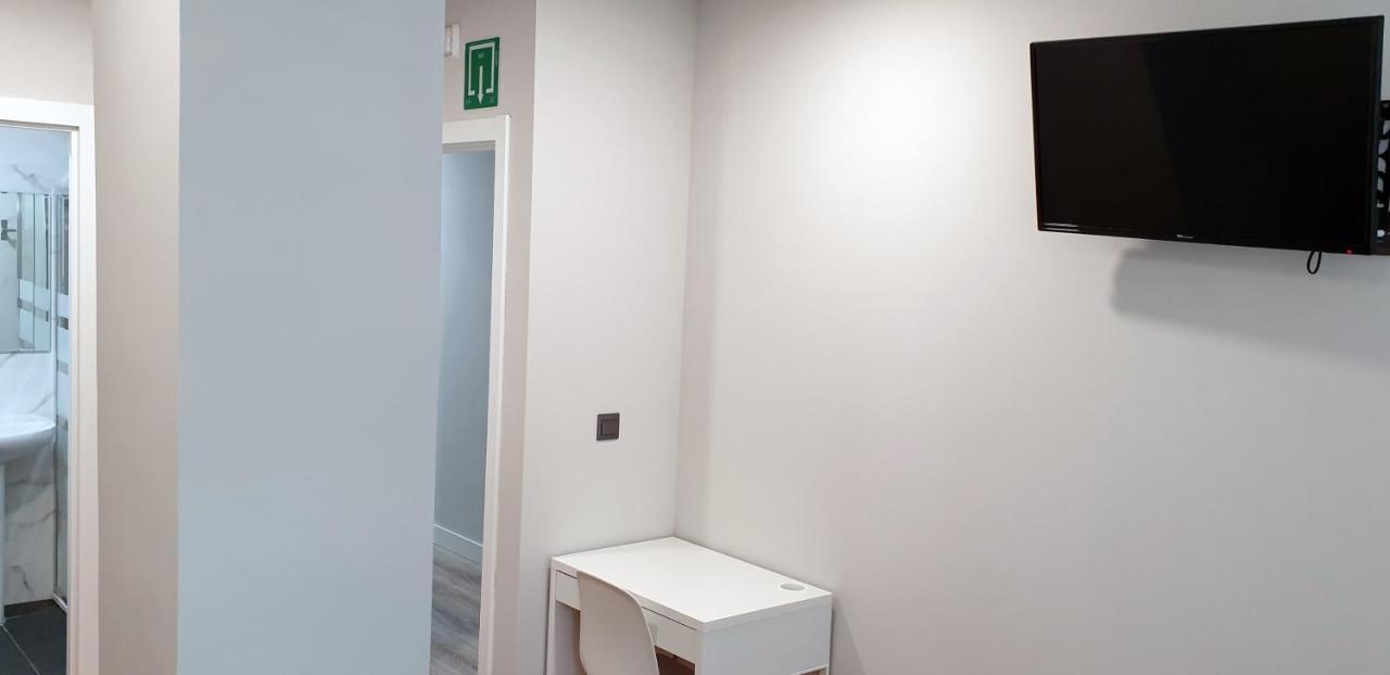 Cv33 Ostatua Hotel Bilbao Kültér fotó