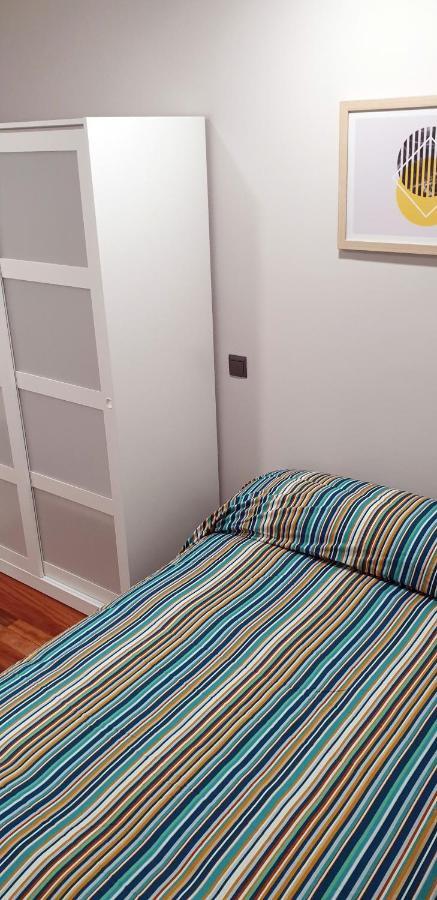 Cv33 Ostatua Hotel Bilbao Kültér fotó