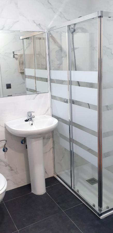 Cv33 Ostatua Hotel Bilbao Kültér fotó