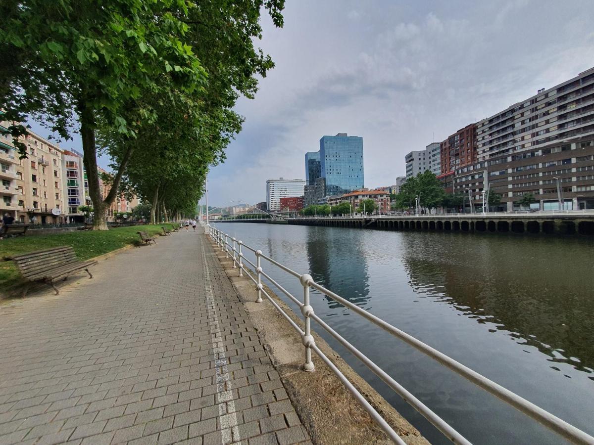 Cv33 Ostatua Hotel Bilbao Kültér fotó